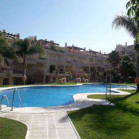 Duquesa Fairways, A Spacious Apartment With Fabulous Views And Facilities Manilva Exteriér fotografie