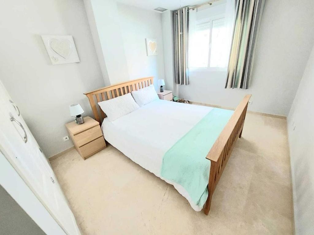 Duquesa Fairways, A Spacious Apartment With Fabulous Views And Facilities Manilva Exteriér fotografie